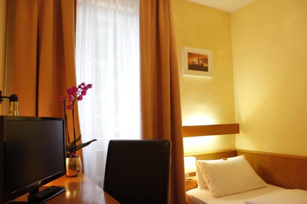 City Hotel Wuerzburg 2* Wurzburg